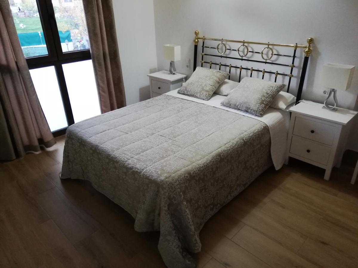 Puente Viejo De Buitrago Casa Enebro Apartment บุยตราโก เดล โลโซยา ภายนอก รูปภาพ